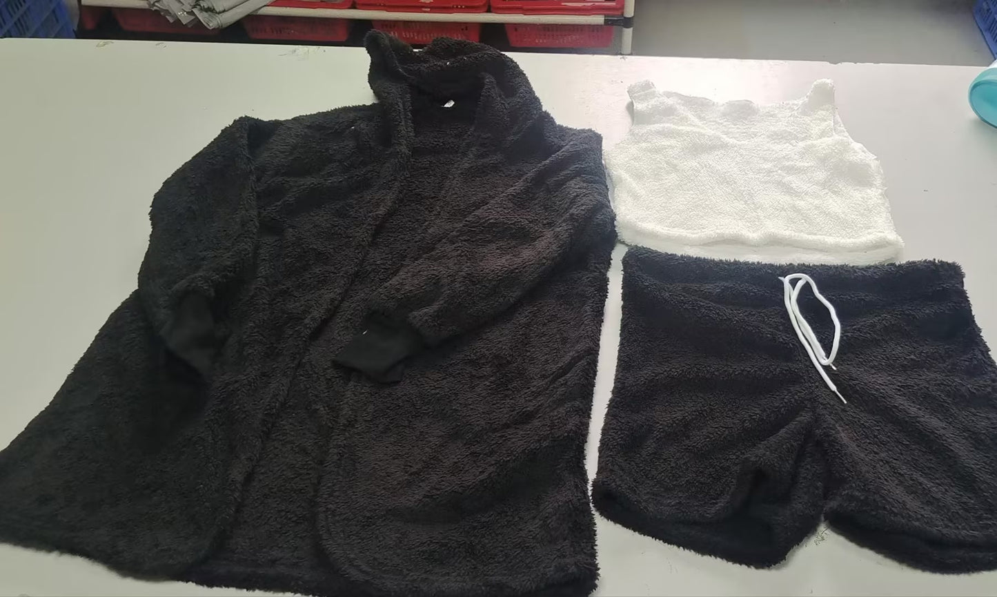 3-delige damespyjamaset met lange mouwen, tanktop en korte broek met trekkoord